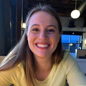 Meet your Posher, Kaylie